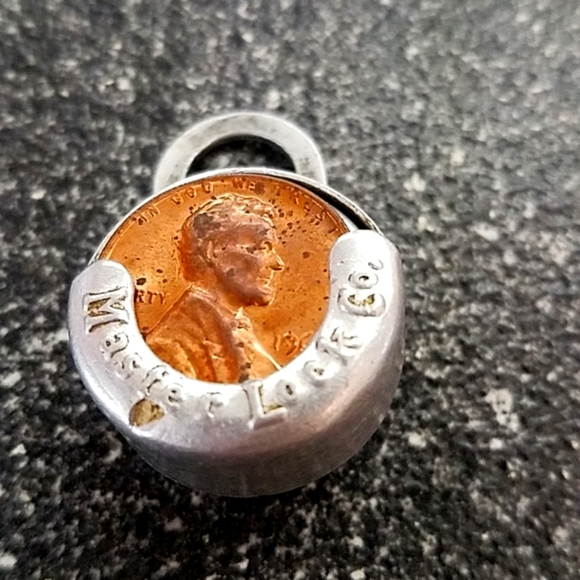 VINTAGE Master Lock Co. Key Fob - Picture 2 of 11